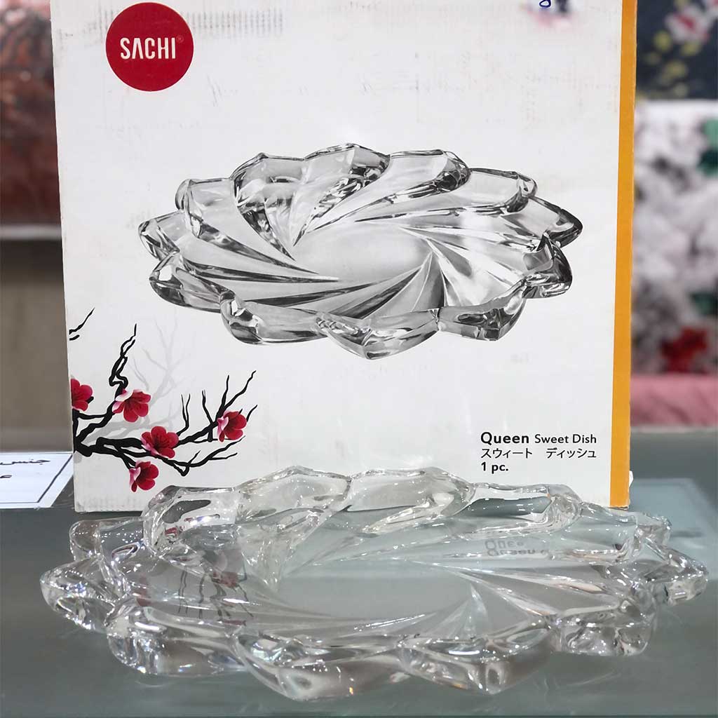 سینی و شیرینی خوری ساچی