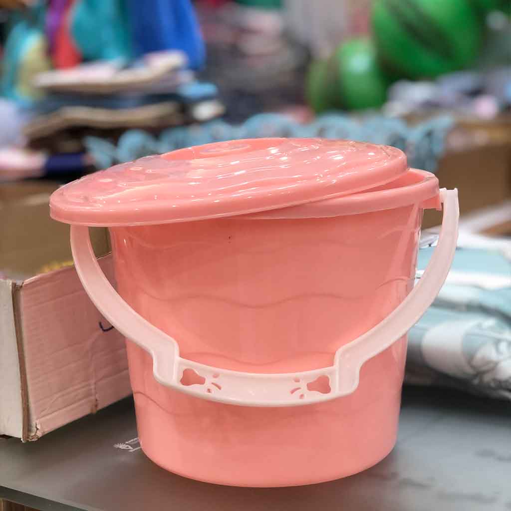 سطل درب دار پلاستیکی کوچک