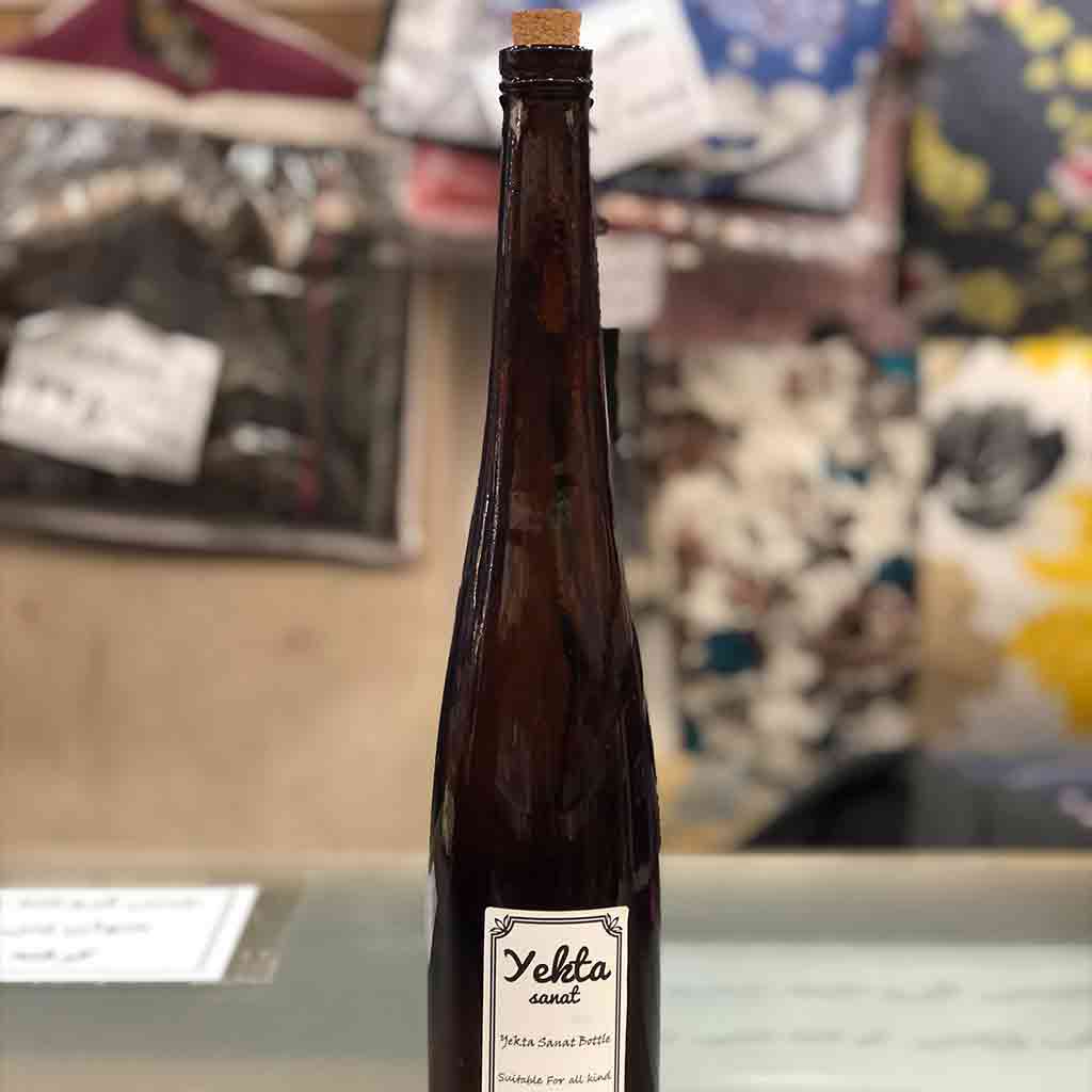 بطری شیشه ای با درب چوب پنبه ای