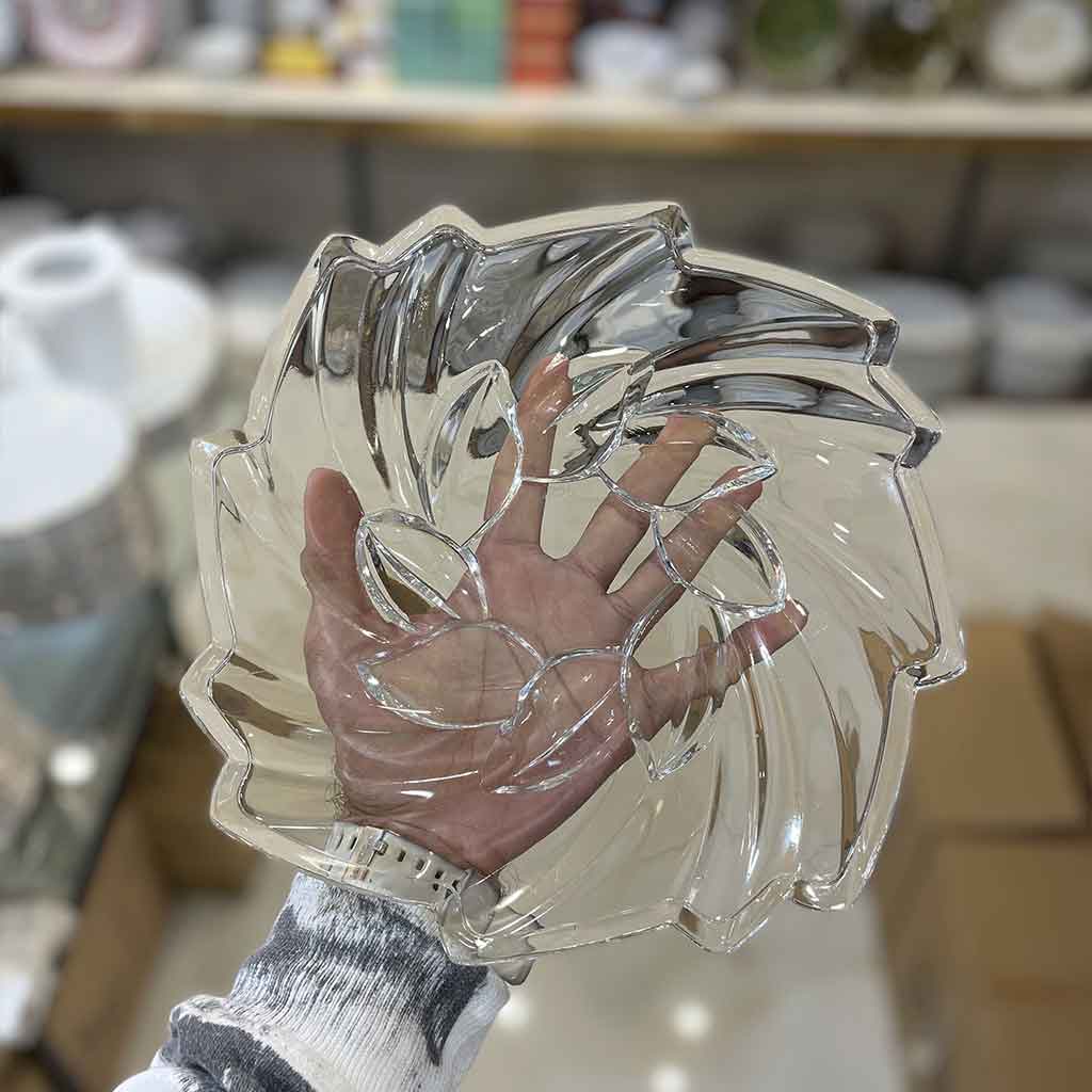 شیرینی خوری ورونیکا برند کاوه