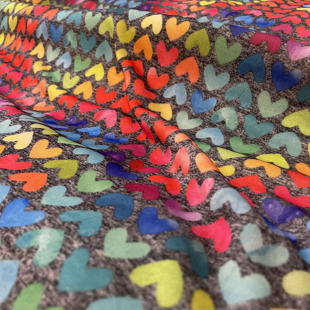 پارچه تریکو لباسی طرح قلب رنگی