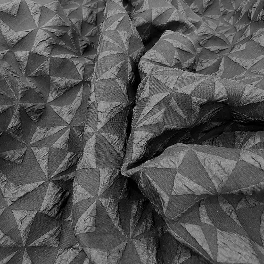 پارچه ژاکارد طرح لوزی مشکی