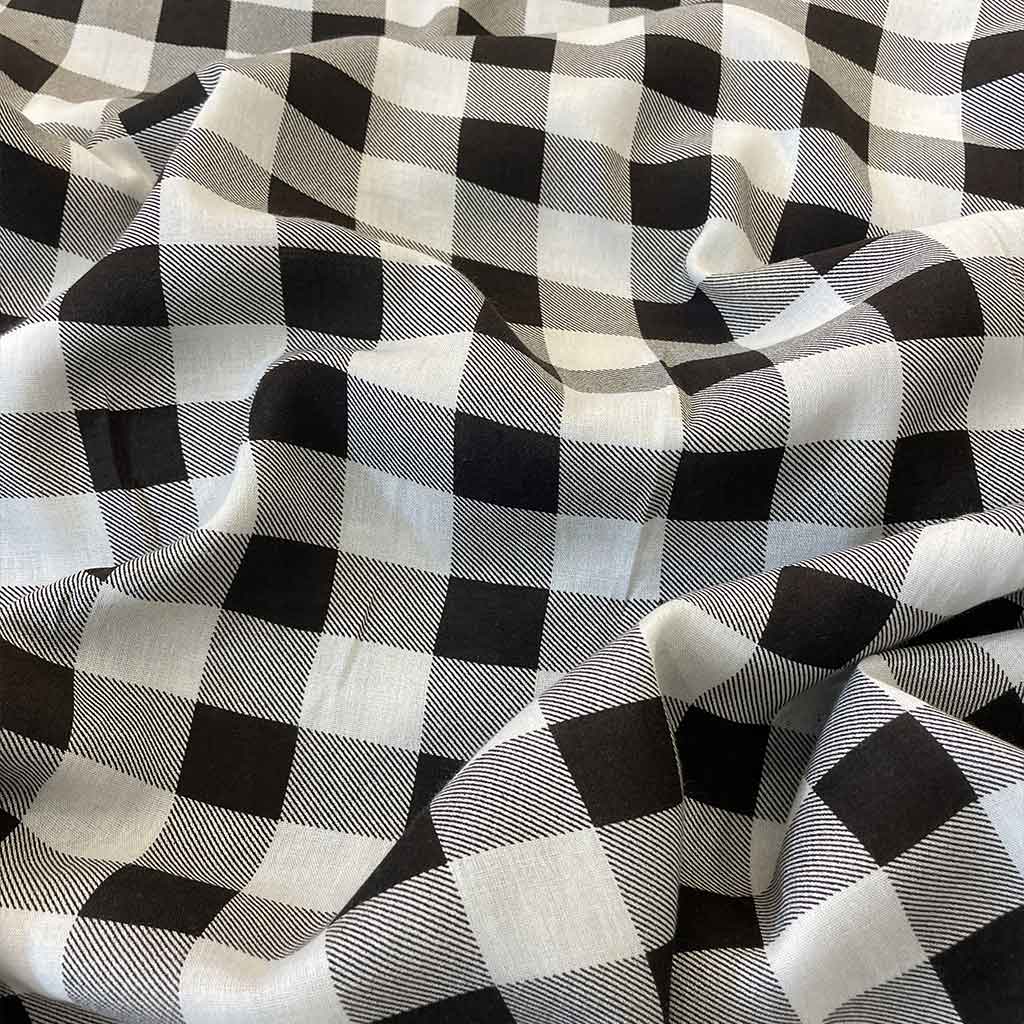 پارچه نخی طرح چهارخانه سفید مشکی