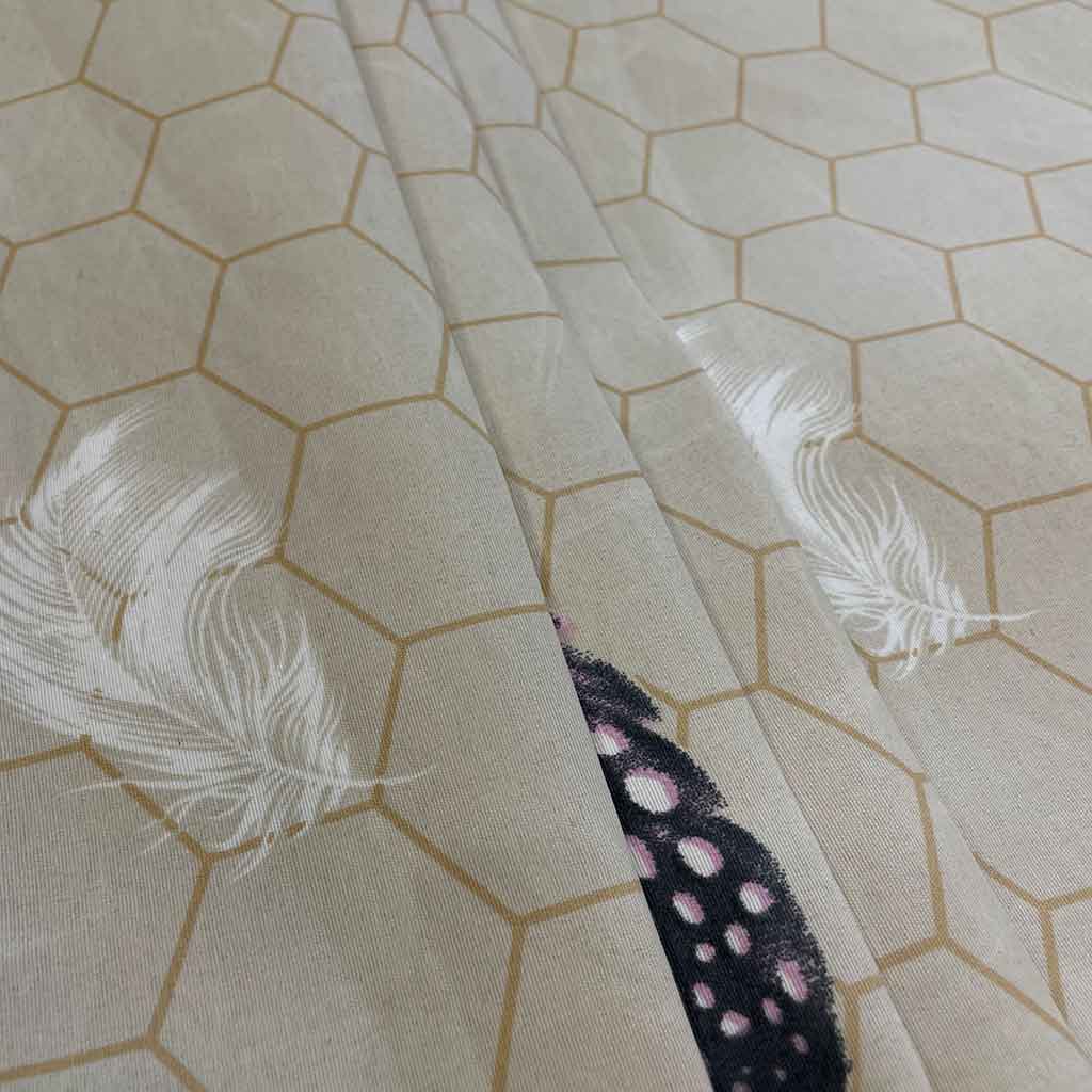 پارچه ملحفه ای طرحدار لانه زنبوری