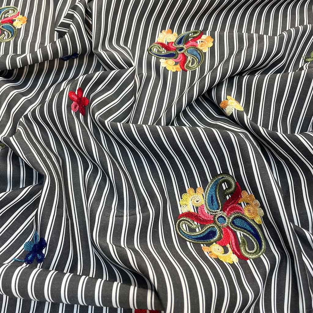 پارچه خامه دوزی راه راه گلدار تیره