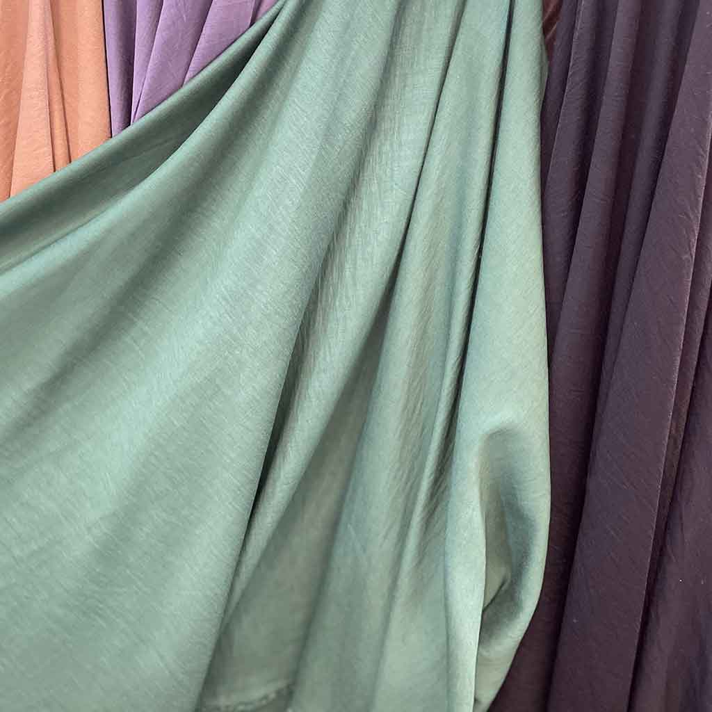 پارچه کرسپو ساده سبز