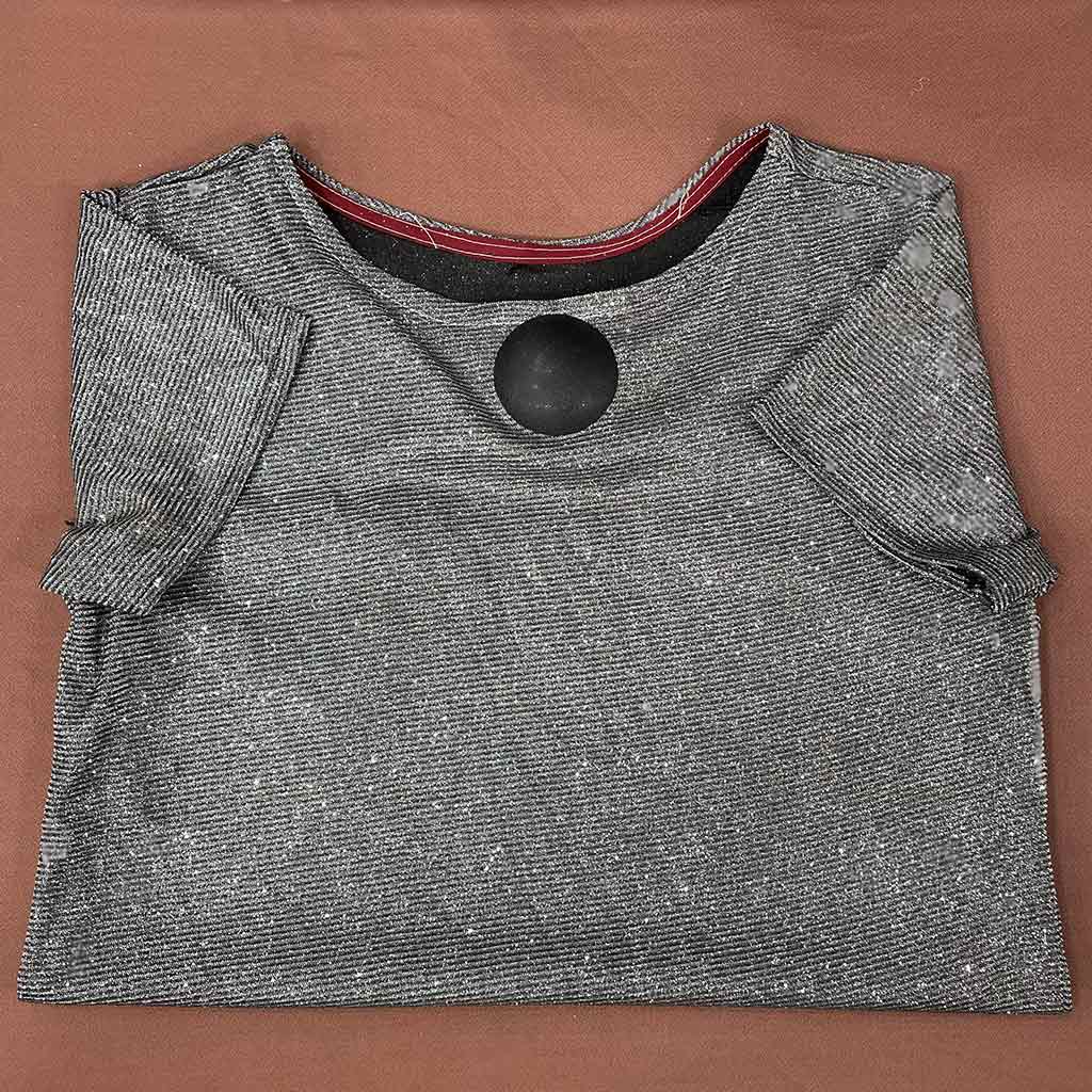 تیشرت زنانه اکلیلی مشکی