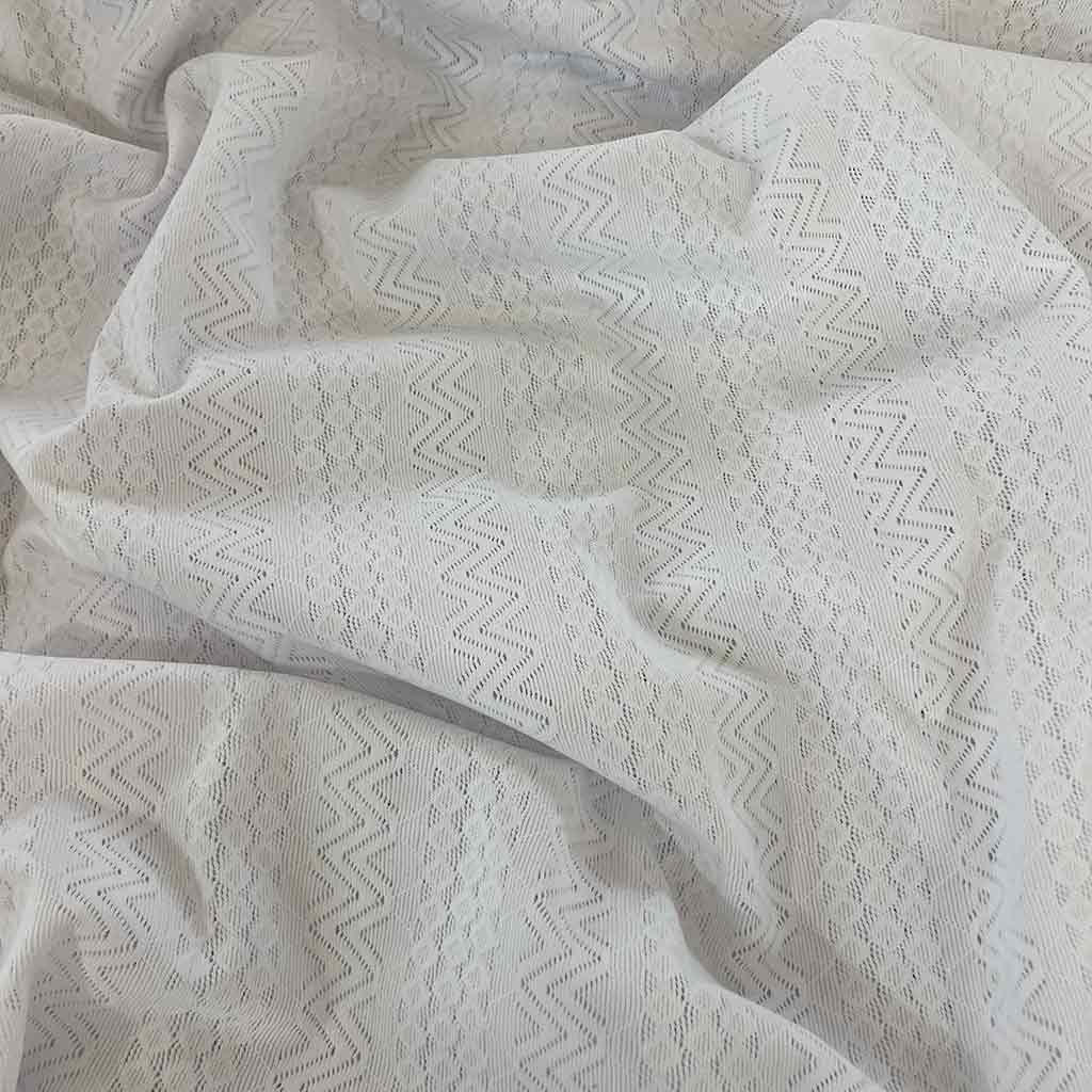 پارچه دانتل سفید طرحدار
